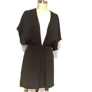 0012 Elizabeth & James black low V dress sz S